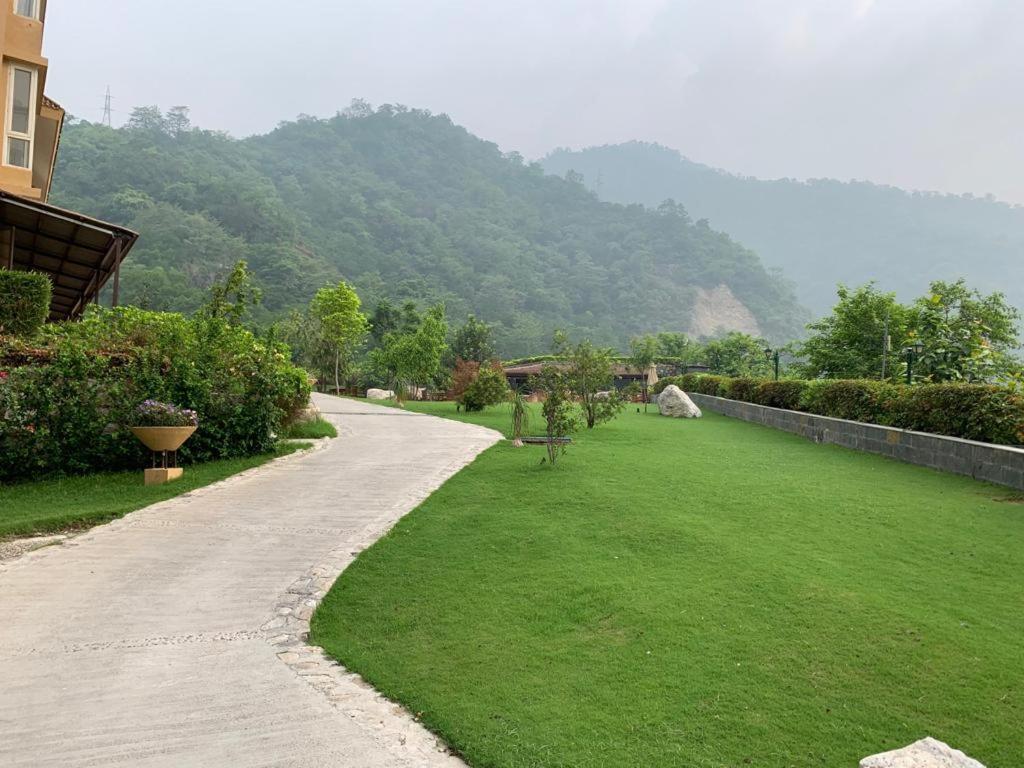 Aloha Serenity Apartments Rishikesh Exterior photo